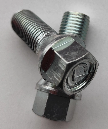 Śruby M14x1.5 KOENIG stożek 28mm Klucz 17 komplet 20sz